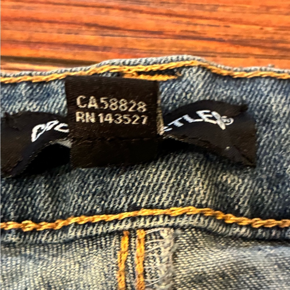 Crooks & Castles Men’s Jeans 36x32 Mid Wash Blue Straight Leg Casual Streetwear - Picture 8 of 16